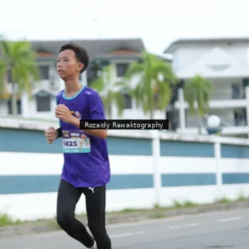 Runner Photo 8163406