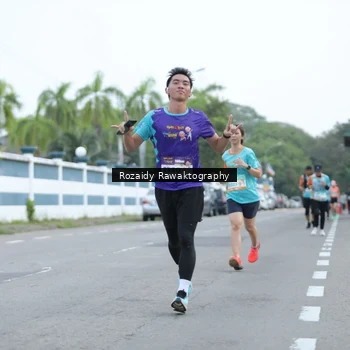 Runner Photo 8163418
