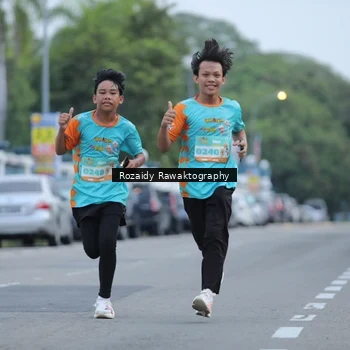 Runner Photo 8163429