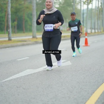 Runner Photo 8163915