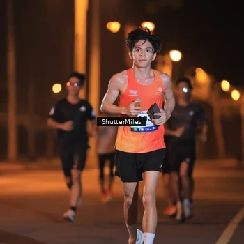 Runner Photo 8163943