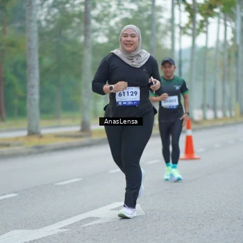 Runner Photo 8163978