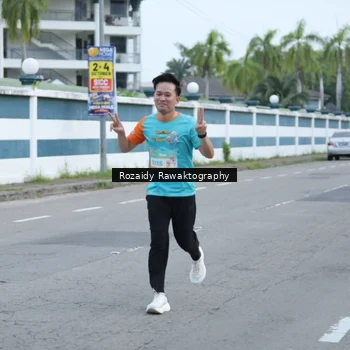 Runner Photo 8164004