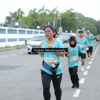 Runner Photo 8164028