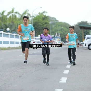 Runner Photo 8164074