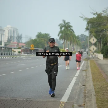 Runner Photo 8164076
