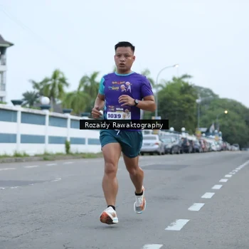 Runner Photo 8164084