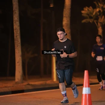 Runner Photo 8164398