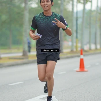 Runner Photo 8164690