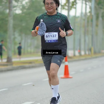 Runner Photo 8164802
