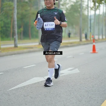 Runner Photo 8164857
