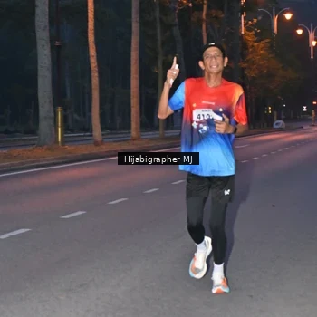 Runner Photo 8165007