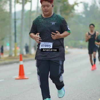 Runner Photo 8165019