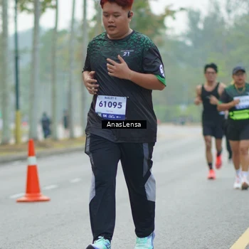 Runner Photo 8165025