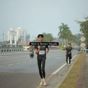 Runner Photo 8165032