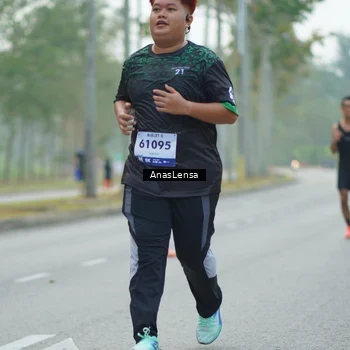 Runner Photo 8165041