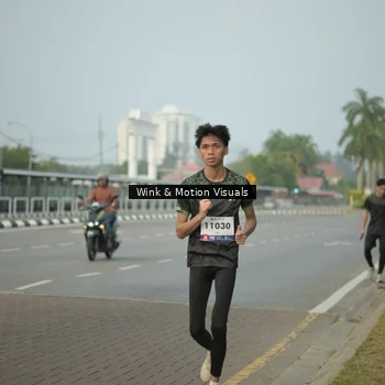 Runner Photo 8165044