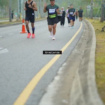 Runner Photo 8165102