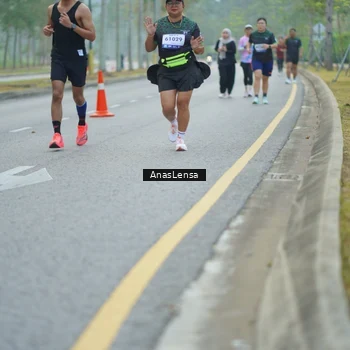 Runner Photo 8165103