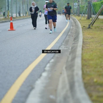 Runner Photo 8165195