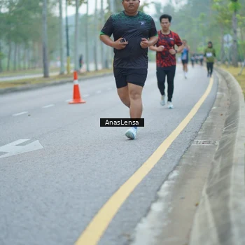 Runner Photo 8165375