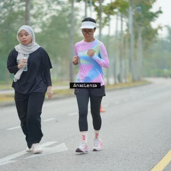 Runner Photo 8165376