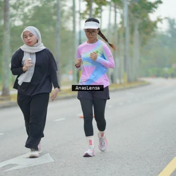 Runner Photo 8165443