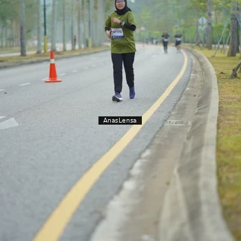 Runner Photo 8165740