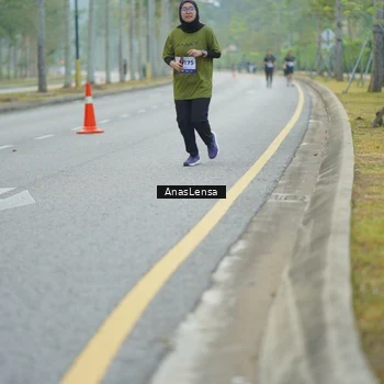 Runner Photo 8165838