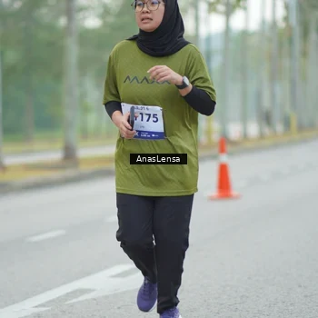 Runner Photo 8165898