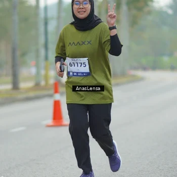 Runner Photo 8165900