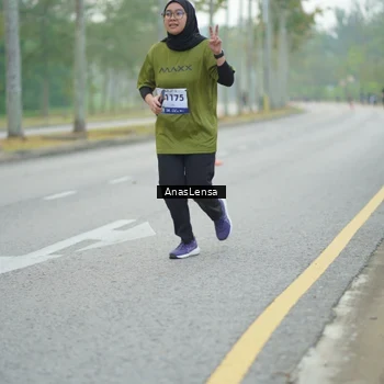 Runner Photo 8165919