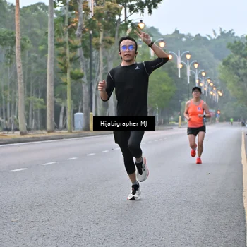 Runner Photo 8165958