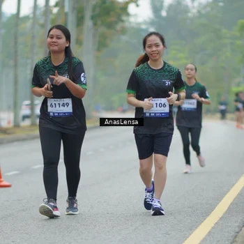 Runner Photo 8165971