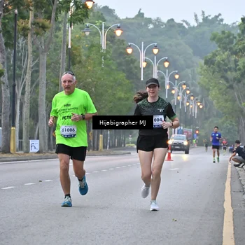 Runner Photo 8166002
