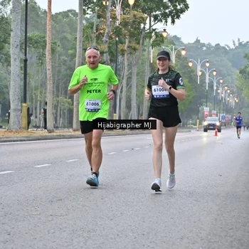 Runner Photo 8166021
