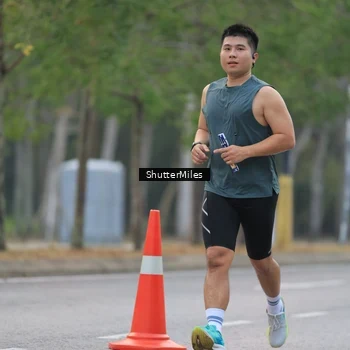 Runner Photo 8166025