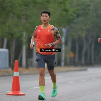Runner Photo 8166035