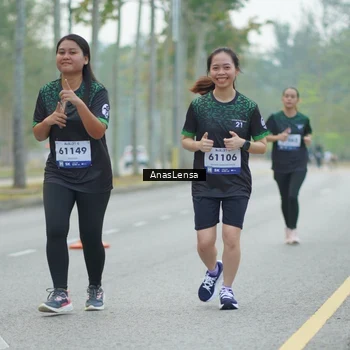 Runner Photo 8166094