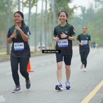 Runner Photo 8166097