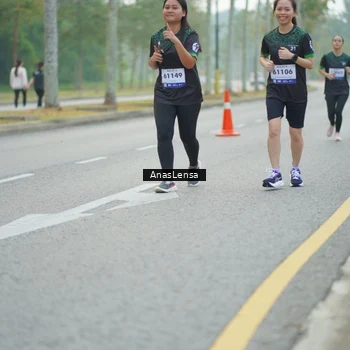 Runner Photo 8166100