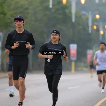 Runner Photo 8166111
