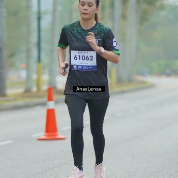 Runner Photo 8166250