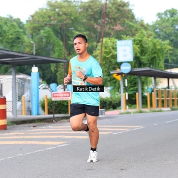 Runner Photo 8166281