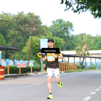 Runner Photo 8166282