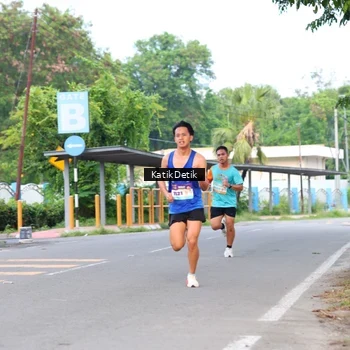 Runner Photo 8166291