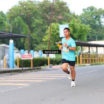 Runner Photo 8166299