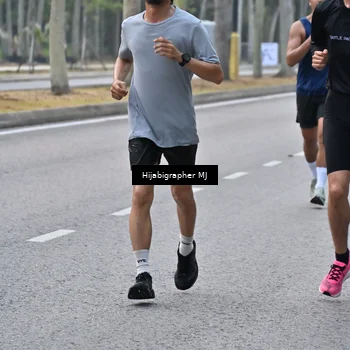 Runner Photo 8166339