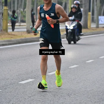 Runner Photo 8166390
