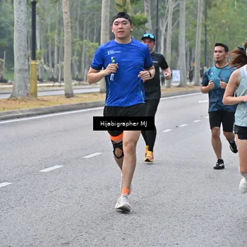 Runner Photo 8166447